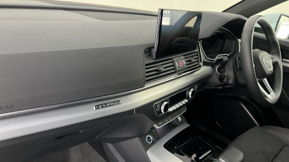 Used Audi Q5 2024 for sale - 76023194: Photo 2