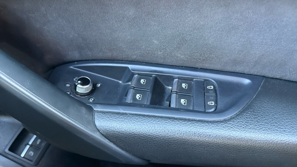 Used Audi Q5 2023 for sale - 76528872: Photo 46