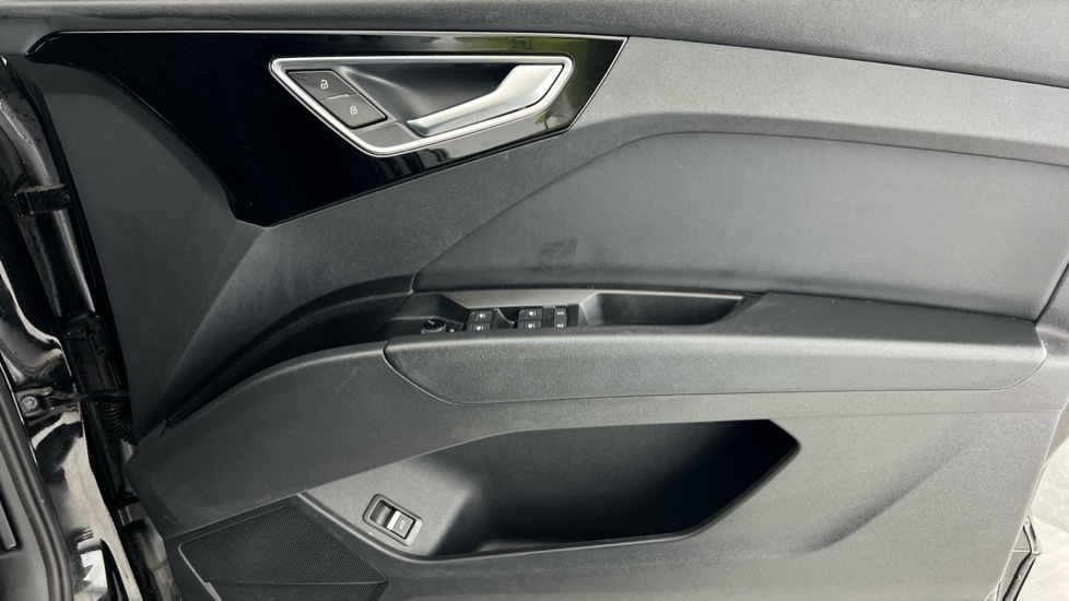 Used Audi Q4 e-tron 2022 for sale - 76966777: Photo 31