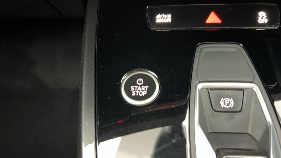 Used Audi Q4 e-tron 2022 for sale - 76966777: Photo 46