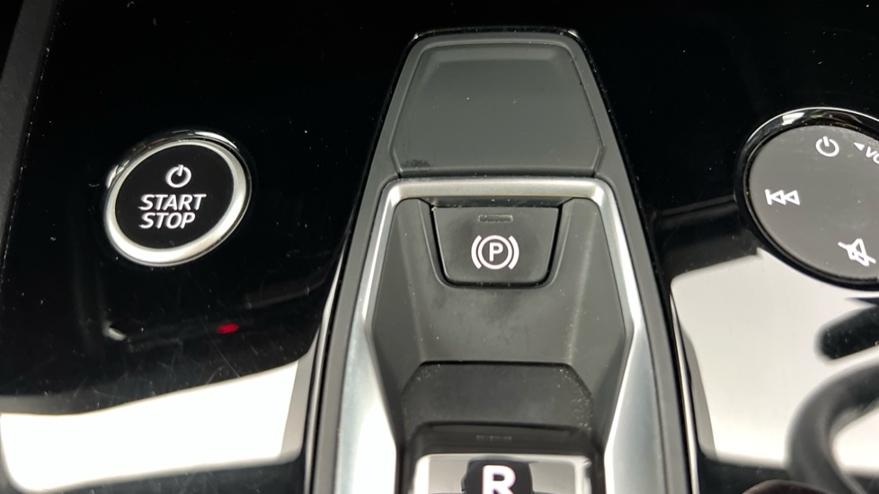 Used Audi Q4 e-tron 2022 for sale - 76966777: Photo 47