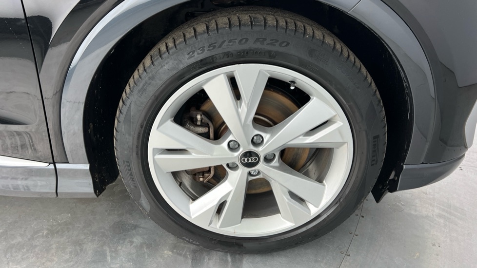 Used Audi Q4 e-tron 2022 for sale - 76966777: Photo 5