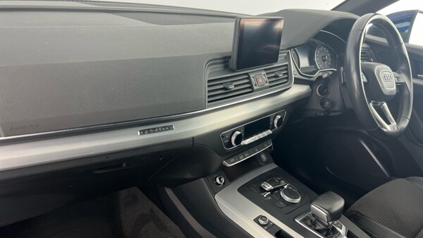 Used Audi Q5 2018 for sale - 76062297: Photo 2