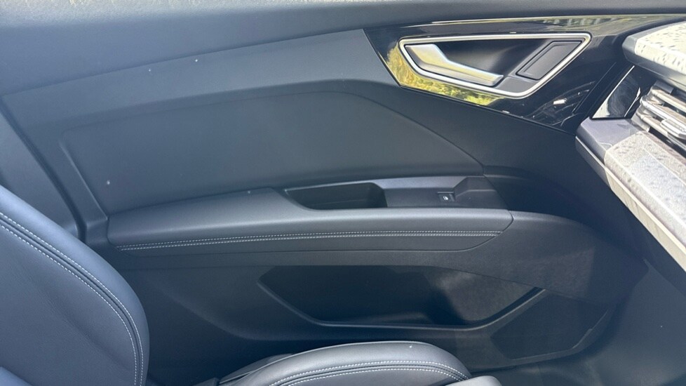 Used Audi Q4 e-tron 2024 for sale - 76856486: Photo 28