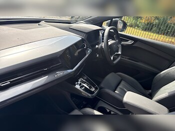 Used Audi Q4 e-tron 2024 for sale - 76856486: Photo