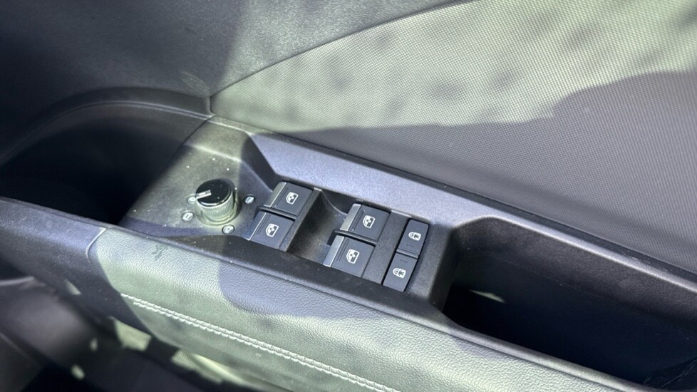 Used Audi Q4 e-tron 2024 for sale - 76856486: Photo 49