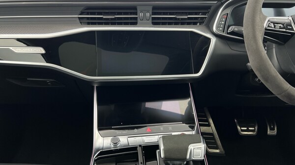 Used Audi RS6 2024 for sale - 76130525: Photo 13