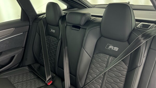 Used Audi RS6 2024 for sale - 76130525: Photo 15