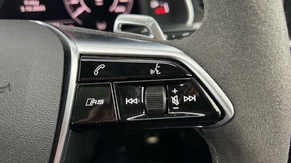 Used Audi RS6 2024 for sale - 76130525: Photo 27