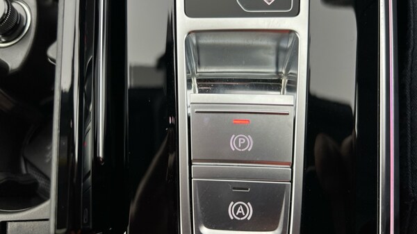 Used Audi RS6 2024 for sale - 76130525: Photo 39