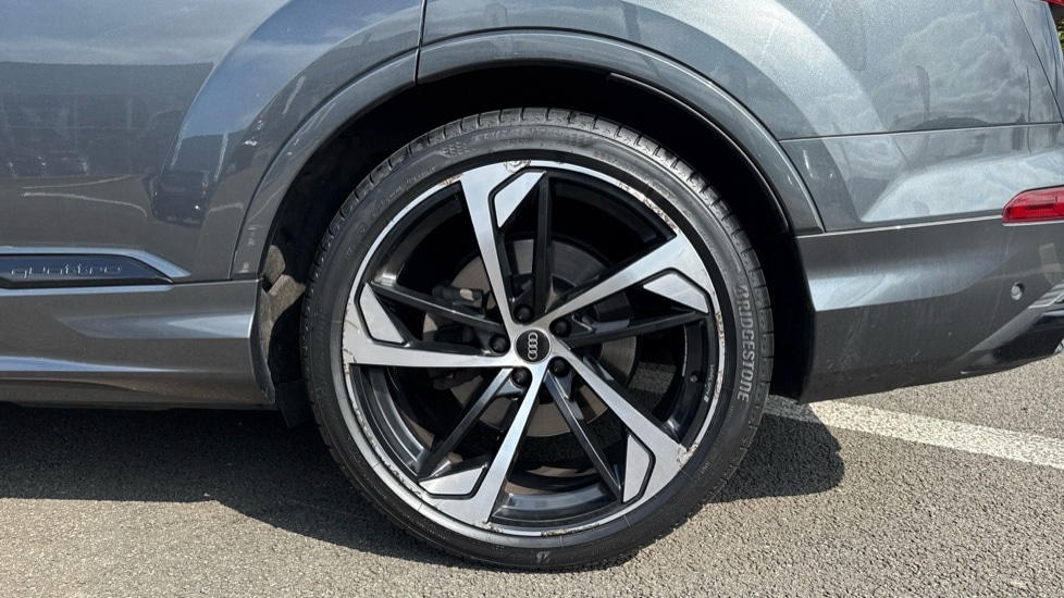 Used Audi Q7 2022 for sale - 76901298: Photo 19