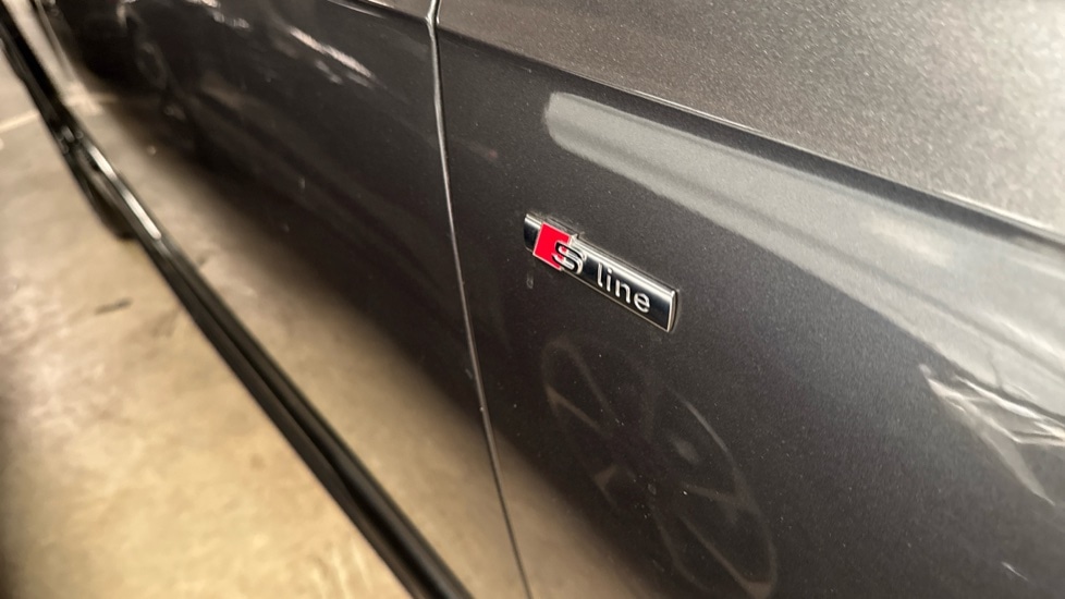 Used Audi Q7 2022 for sale - 76901298: Photo 41