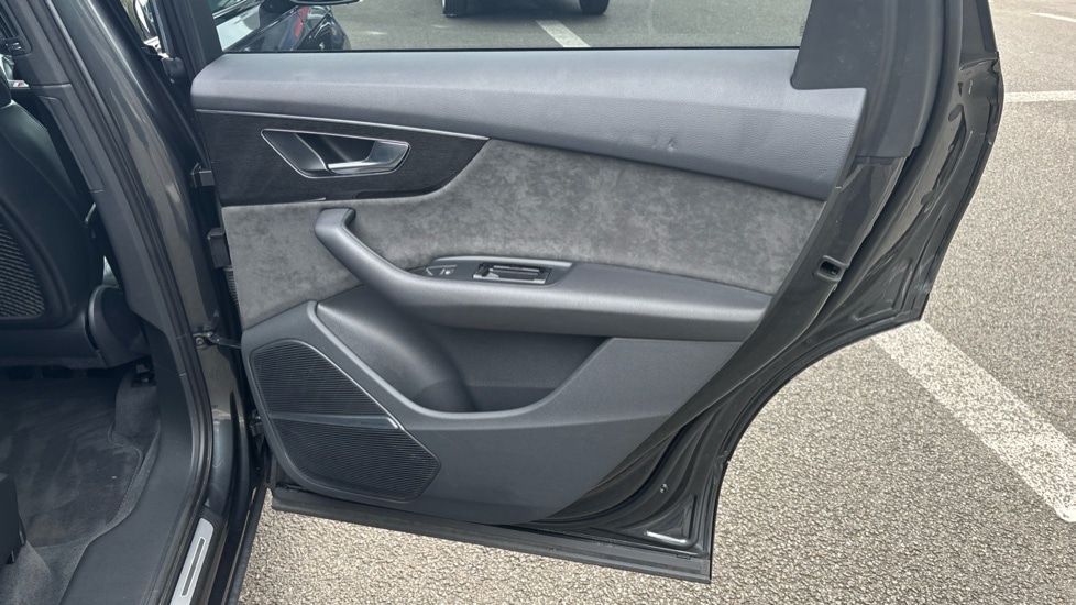 Used Audi Q7 2022 for sale - 76901298: Photo 50