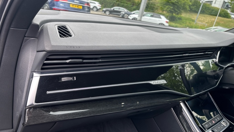 Used Audi Q7 2022 for sale - 76901298: Photo 57