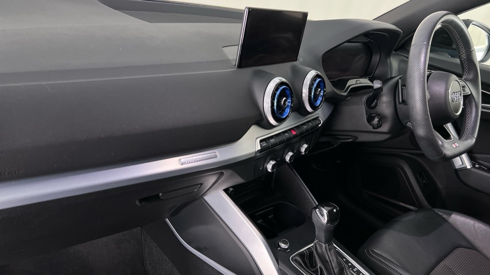 Used Audi Q2 2021 for sale - 76826578: Photo 2