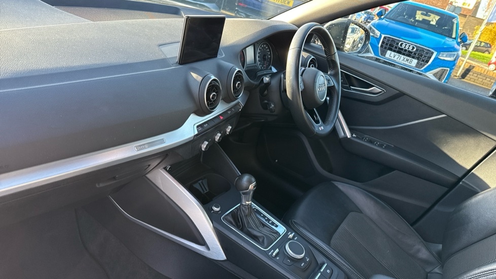 Used Audi Q2 2017 for sale - 76856483: Photo 2