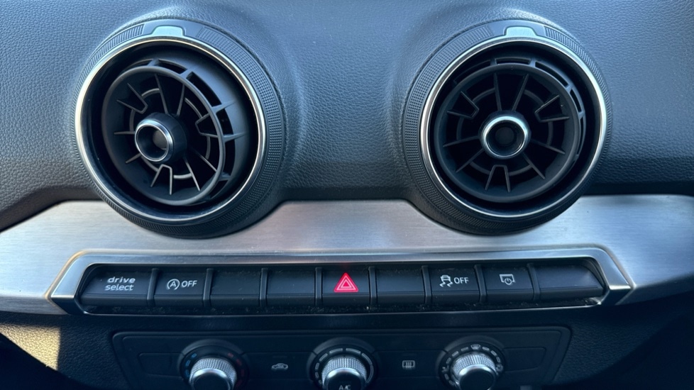 Used Audi Q2 2017 for sale - 76856483: Photo 40