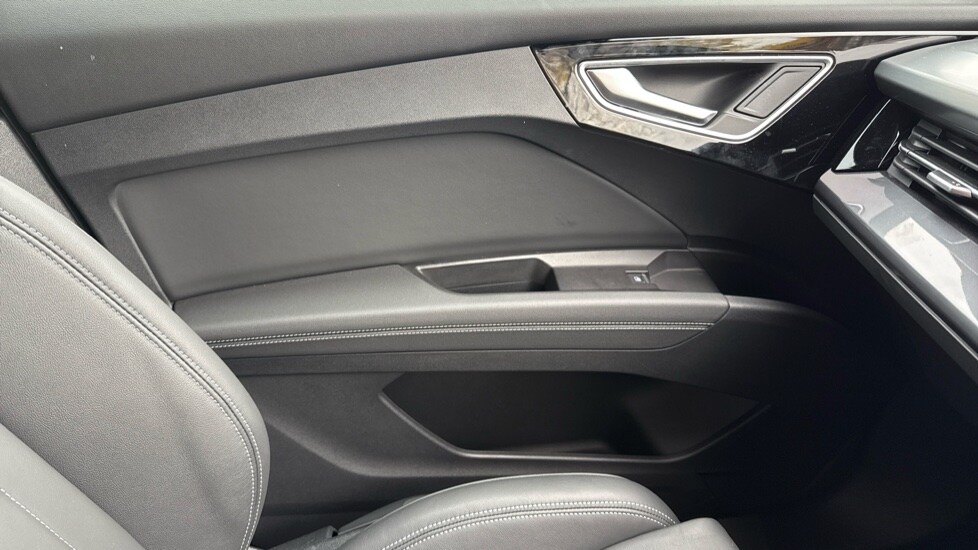 Used Audi Q4 e-tron 2025 for sale - 76208766: Photo 28