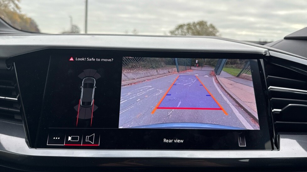 Used Audi Q4 e-tron 2025 for sale - 76208766: Photo 35