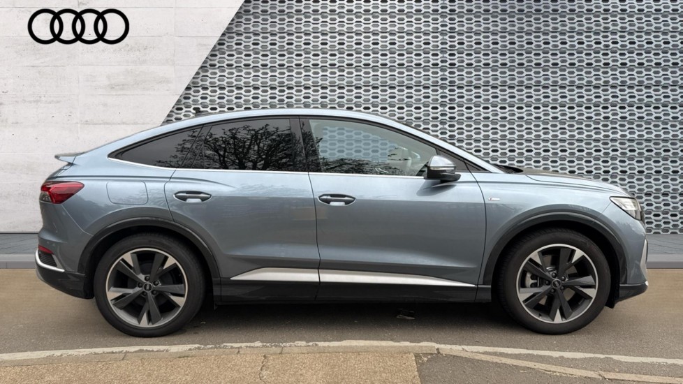 Used Audi Q4 e-tron 2025 for sale - 76208766: Photo 4