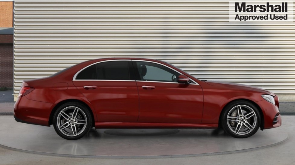 Used Mercedes-Benz E Class 2019 for sale - 76021959: Photo 2