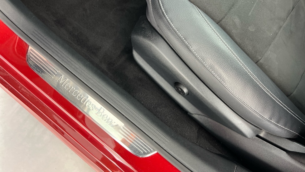 Used Mercedes-Benz E Class 2019 for sale - 76021959: Photo 31