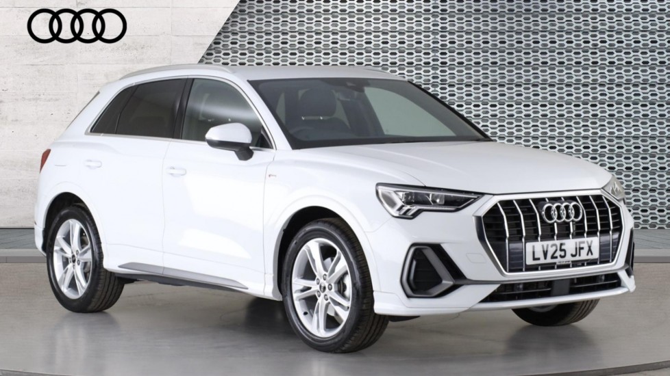 Used Audi Q3 2025 for sale - 76872498: Photo 1