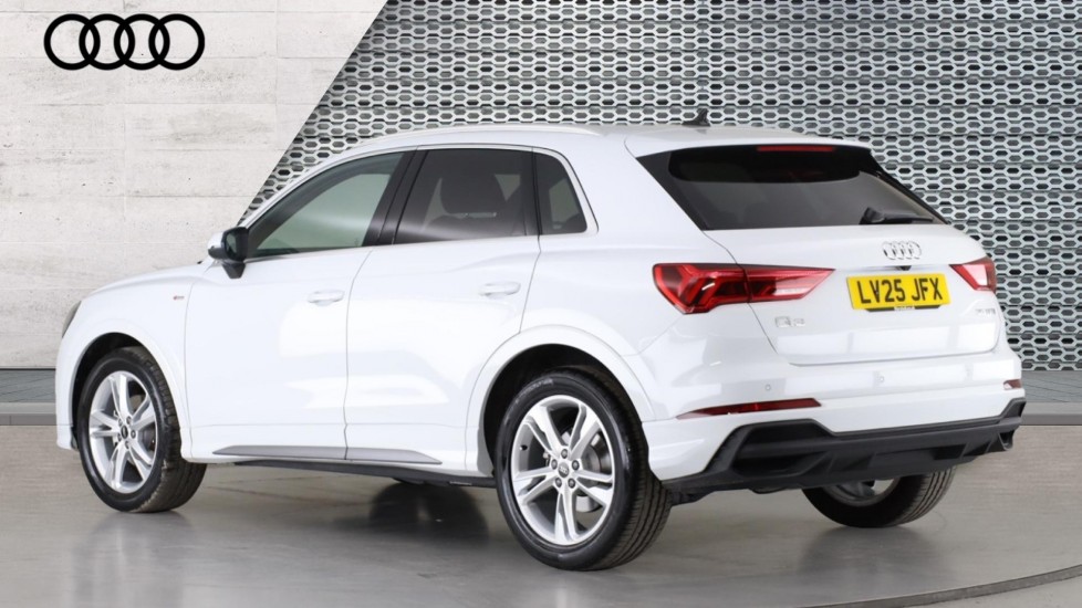 Used Audi Q3 2025 for sale - 76872498: Photo 3