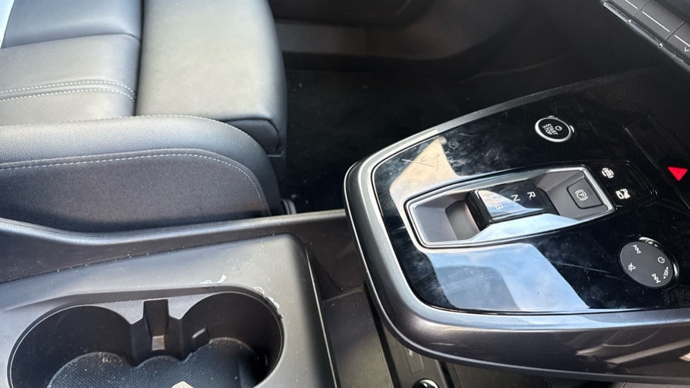 Used Audi Q4 e-tron 2025 for sale - 76366570: Photo 27