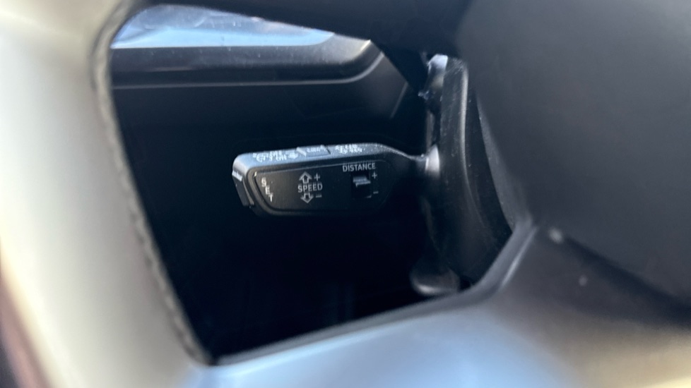 Used Audi Q4 e-tron 2025 for sale - 76366570: Photo 40