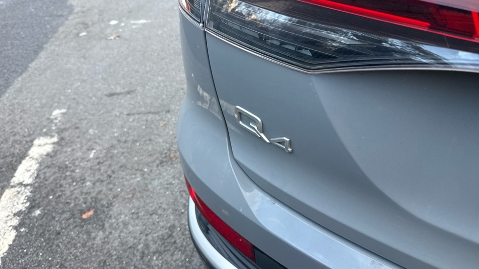 Used Audi Q4 e-tron 2025 for sale - 76366570: Photo 45