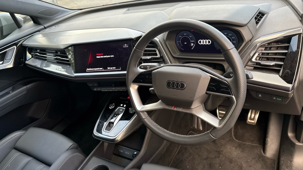 Used Audi Q4 e-tron 2025 for sale - 76366570: Photo 6