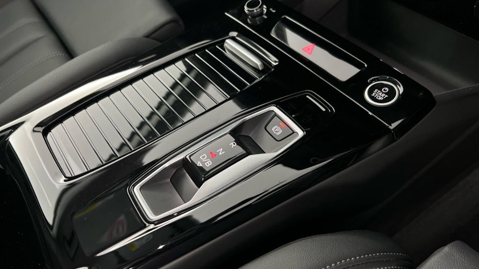 Used Audi Q6 e-tron 2024 for sale - 76523578: Photo 19