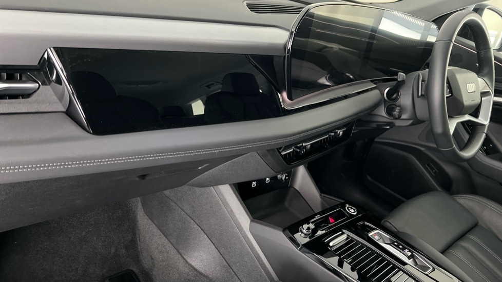 Used Audi Q6 e-tron 2024 for sale - 76523578: Photo 2