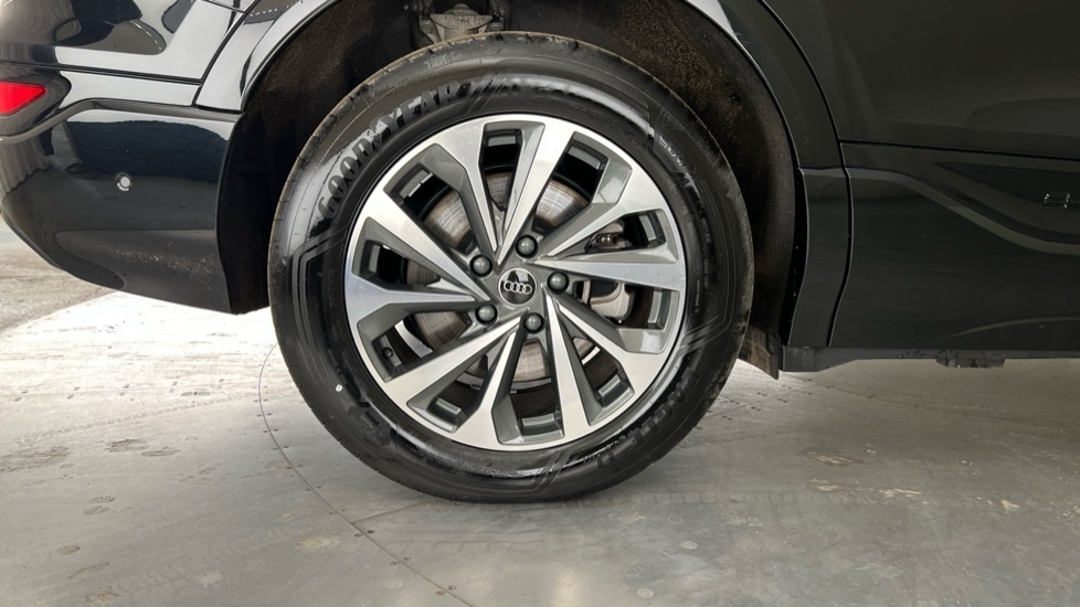 Used Audi Q6 e-tron 2024 for sale - 76523578: Photo 23