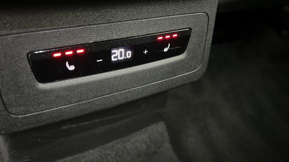 Used Audi Q6 e-tron 2024 for sale - 76523578: Photo 40