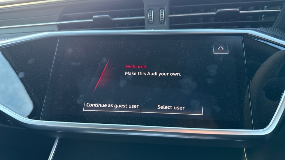 Used Audi RS6 2025 for sale - 76796401: Photo 13