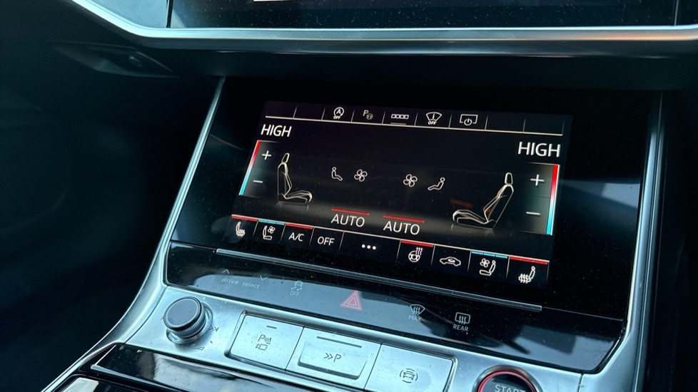 Used Audi RS6 2025 for sale - 76796401: Photo 16