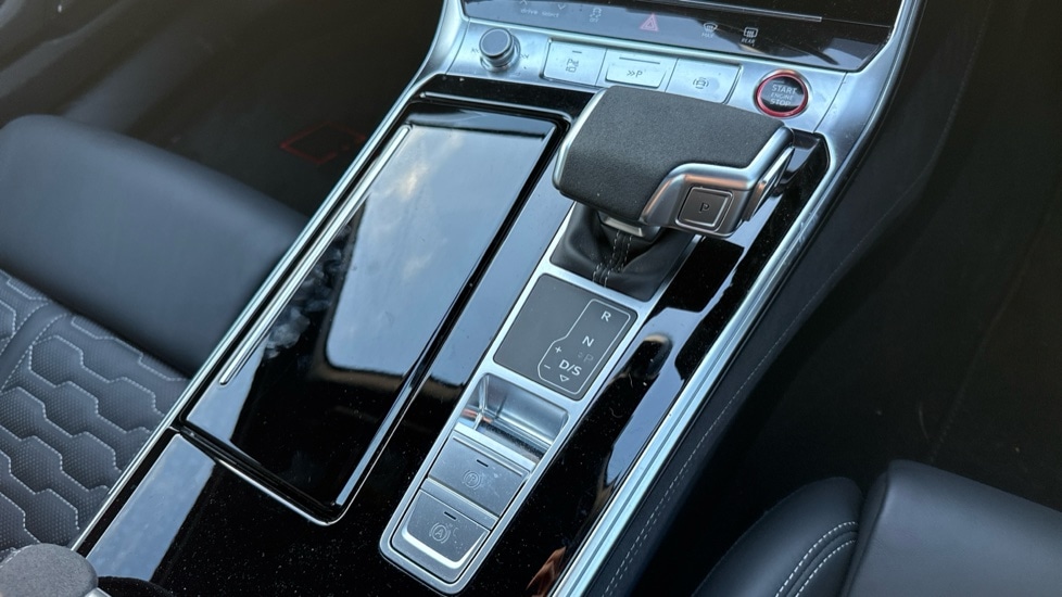 Used Audi RS6 2025 for sale - 76796401: Photo 19