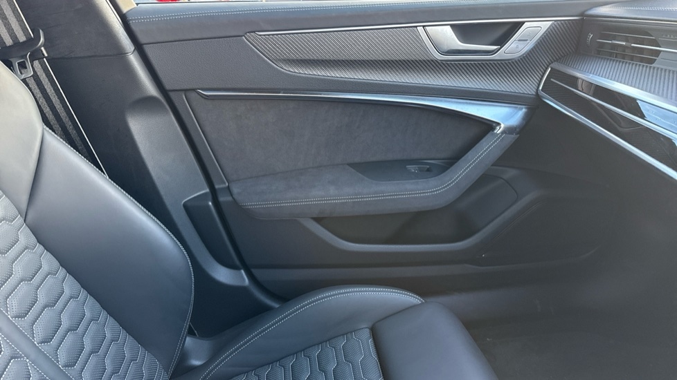 Used Audi RS6 2025 for sale - 76796401: Photo 28