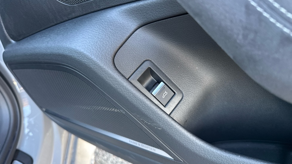 Used Audi RS6 2025 for sale - 76796401: Photo 41