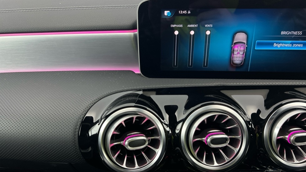 Used Mercedes-Benz A-Class 2019 for sale - 76528940: Photo 46