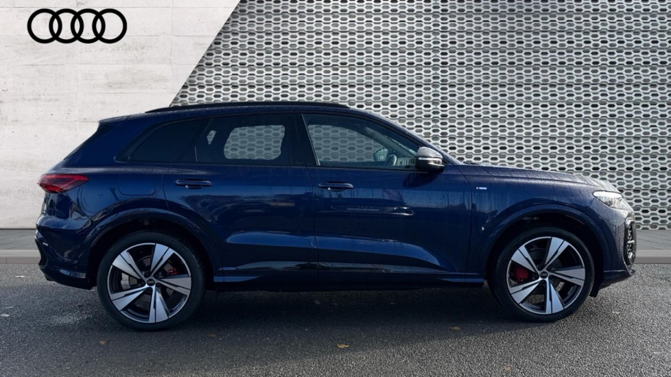 Used Audi Q5 2025 for sale - 76907989: Photo 2