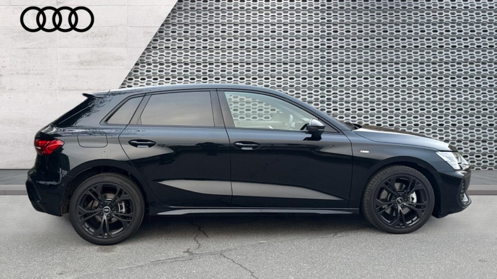 Used Audi A3 2025 for sale - 76796398: Photo 4