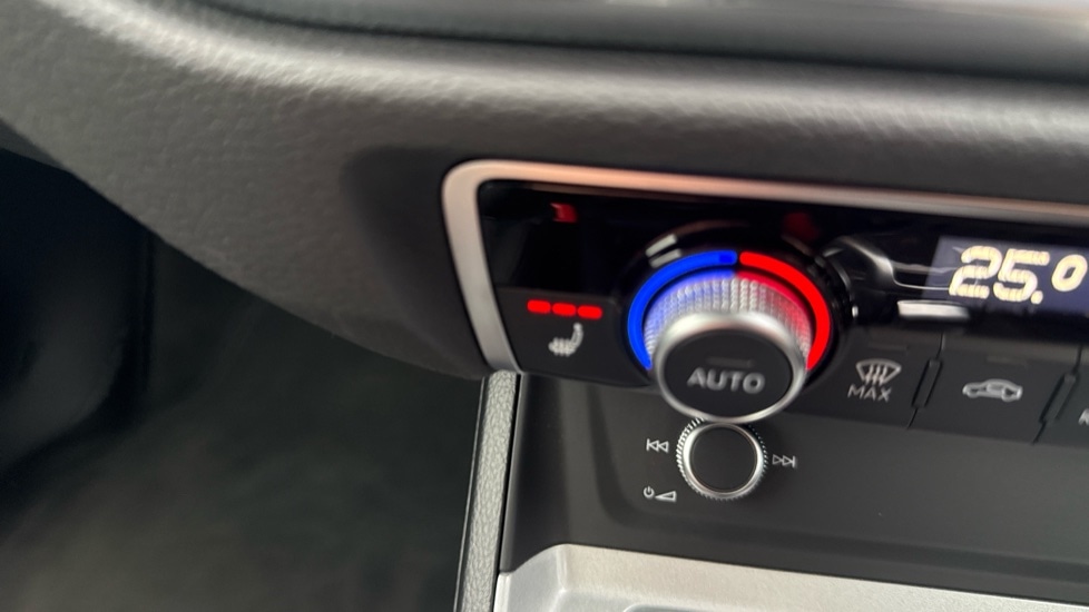 Used Audi Q3 2022 for sale - 76977625: Photo 37