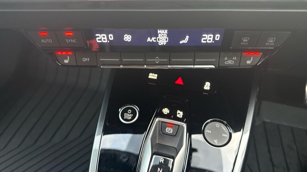 Used Audi Q4 e-tron 2025 for sale - 76660954: Photo 16