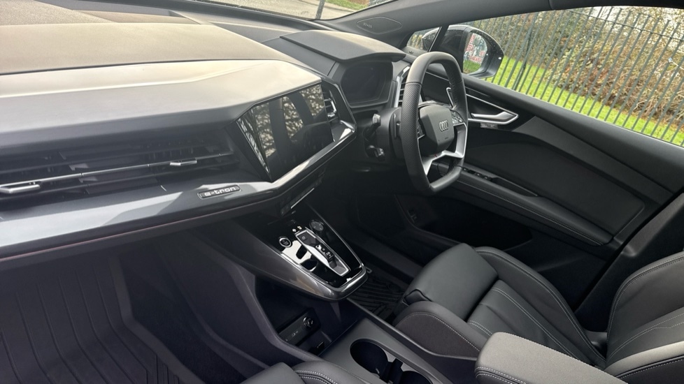 Used Audi Q4 e-tron 2025 for sale - 76660954: Photo 2