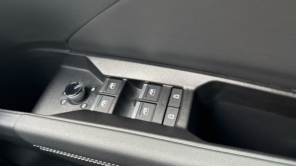 Used Audi Q4 e-tron 2025 for sale - 76660954: Photo 47