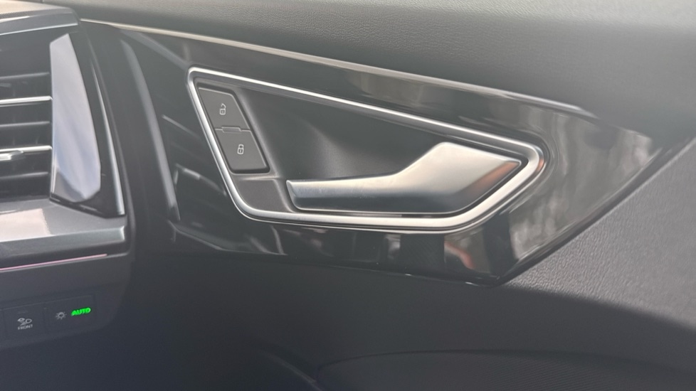 Used Audi Q4 e-tron 2025 for sale - 76660954: Photo 50