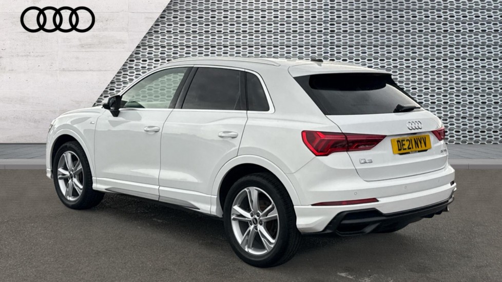 Used Audi Q3 2021 for sale - 76609737: Photo 3